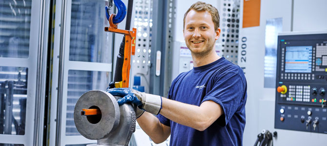 Mitarbeiter in der Vorfertigung