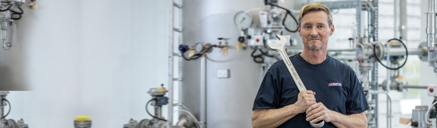 LESER  Service Piècener dans le monde entier